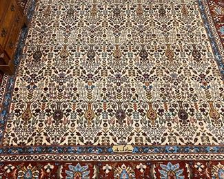 Hand knotted Wool rug 8’ x 9’6”