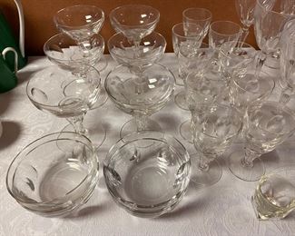 crystal champagnes, liqueurs