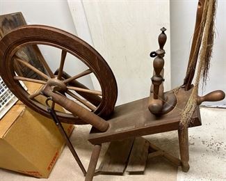 Antique Spinning wheel