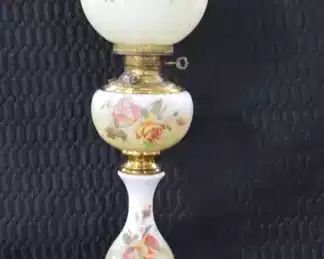 Banquet Lamp w/ Roses
