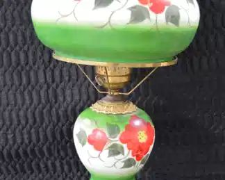 GWTW Style Lamp w/Red Flowers