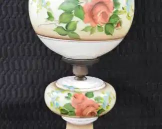 GWTW Style Lamp w/Red Roses