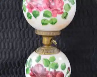 GWTW Style Lamp w/Red Roses