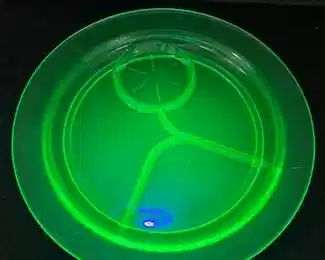 Vaseline Snack Plate