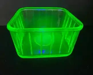 Vaseline Refrigerator Dish