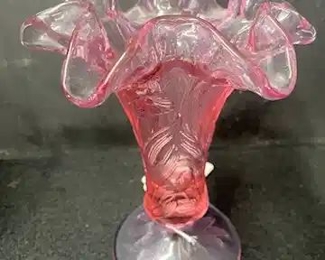 Fenton Daffodil Plum Vase