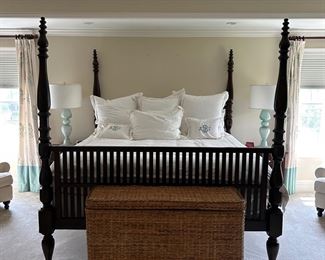 King Plantation Style Bed, Matt Box