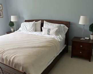 Qn. Sleigh Bed Matt  Box