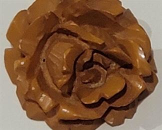 BAKELITE BUTTERSCOTCH CARVED ROSE PENDANT