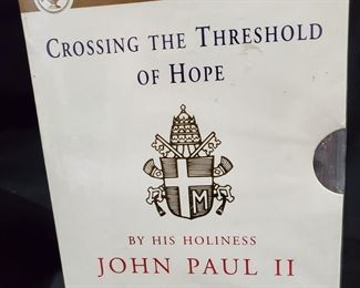 CROSSING THE THRESHOLD OF HOPE AUDIOBOOK ON CASSETTE BY POPE JOHN PAUL II