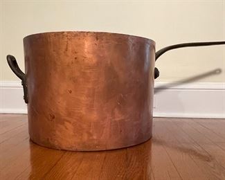 Antique American Copper Calderon, 13" tall X 18" wide, 37" including handle

