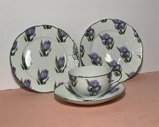 Limoges, Tea Cup, Saucer & 2 plates
