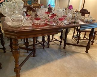 Antique Walnut Dining Room Table with leaf and 6 chairs