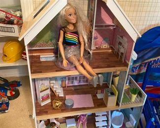 Kid Kraft Doll House, 3 stories, furniture included