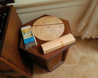 STEREO/8 TRACK/RADIO CONSOLE