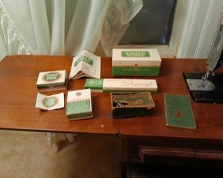 SINGER SEWING MACHINE ATTACHMENTS