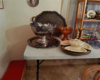 SILVERPLATE PUNCHBOWL AND CUPS
