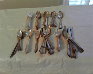 SILVERPLATE FLATWARE