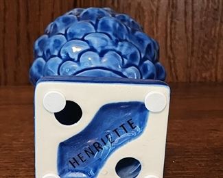 SIGNED HAND PAINTED CERAMIC 