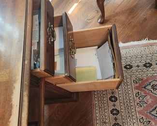 VINTAGE CHIPPENDALE MAHOGANY DESK