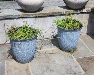 ASSORTED OUTDOOR PLANTERS