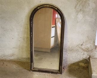 VINTAGE ARCHED WALL MIRROR