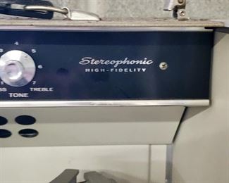 VINTAGE GENERAL ELECTRIC RECORD PLAYER