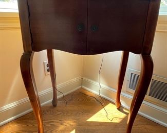 VINTAGE SIDE TABLE