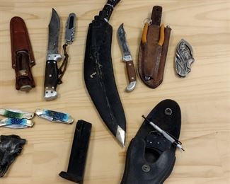 pocket knives and Fixedblades