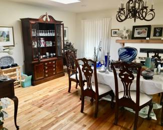 Dining set and credenza