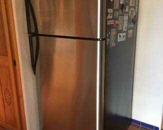 GE refrigerator