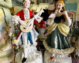 music box figurines 