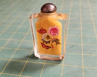 IR9072 Vintage Inside Reverse Painted Square Chinese Snuff Bottle w Butterflies