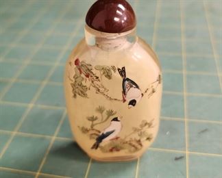 IR9075 Vintage Chinese Hand painted Glass Snuff Bottle w Birds sitting on Trees