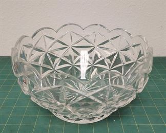 IR9104 Vintage Crystal Fruit Salad Bowl