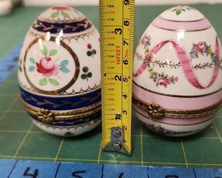 IR9126 Two Egg Shaped Floral Jewelry Pill Trinket Box Made in China
