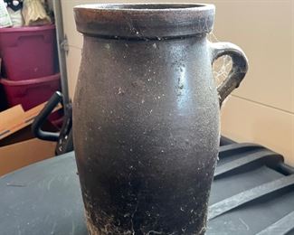 antique stoneware crocks 