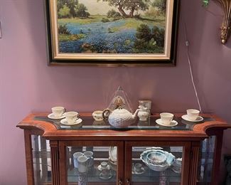 Bluebonnets and German porcelain 