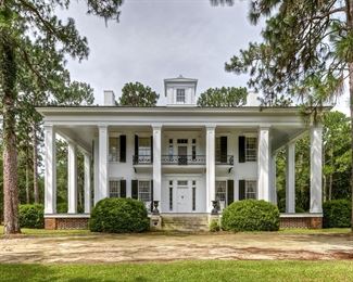 Main house at Iris Court 