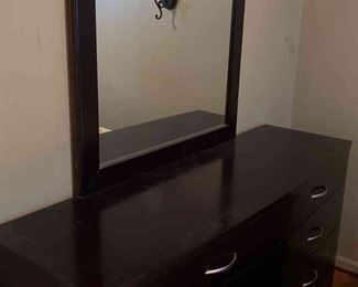 Dark Brown Wooden Bedroom Dresser With Mirror 