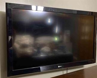 LG Flatscreen T.V. Read Condition 