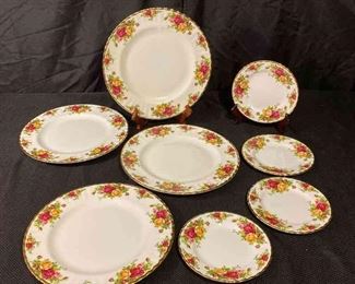 Royal Albert Bone China Country Roses Plates 