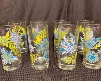 Set Of Vintage Crisa Glasses 