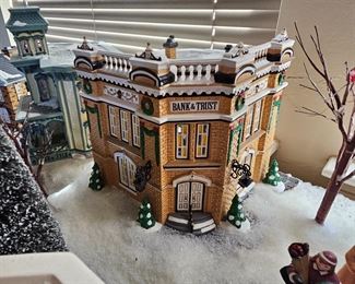 Vintage 1999 Dept 56 Christmas Snow Village Bank & Trust #55002