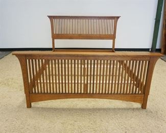 1024	STICKLEY MISSION QUEEN SIZE BED
