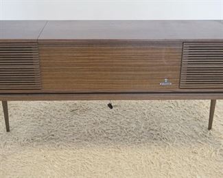 1034	MODERN GRUNDIG KS-735 STEREO CONSOLE W/MULTIBAND RADIO, APPROXIMATELY 51 IN X 15 IN X 28 IN
