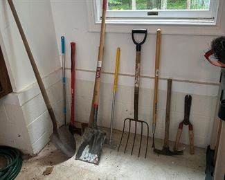 GARDEN TOOLS