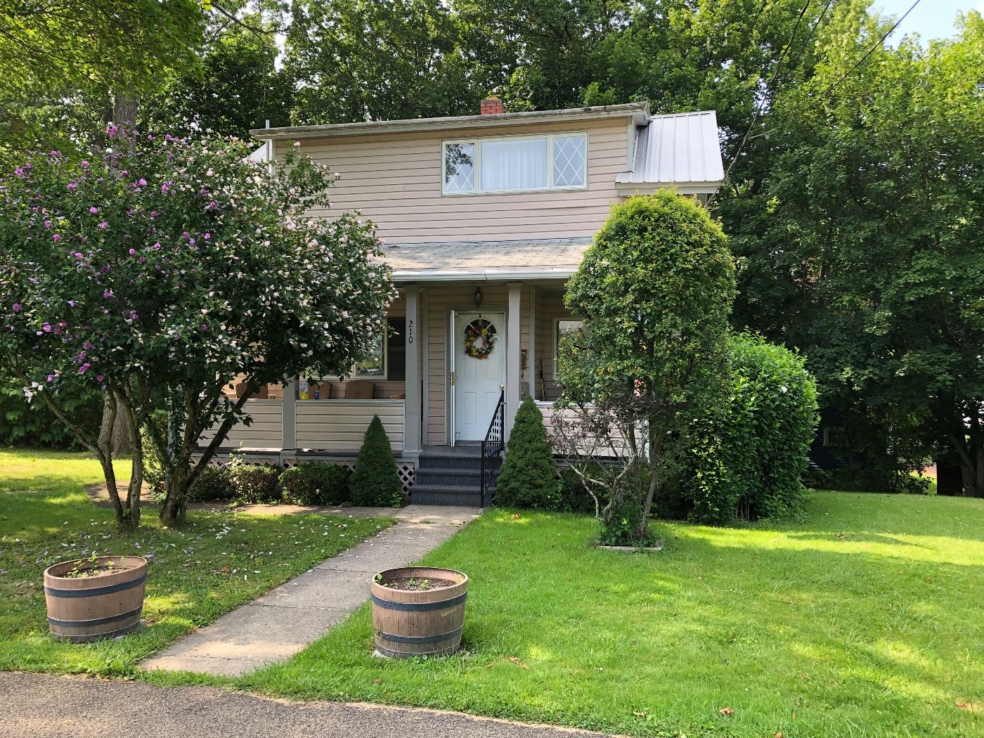 Nice Estate Sale Baker Street in Jamestown, NY starts on 8/7/2023