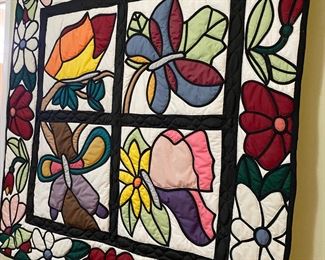 Pretty wall hanging quilt