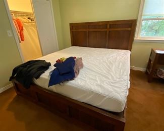 Bassett King Bed with Storage boxes
